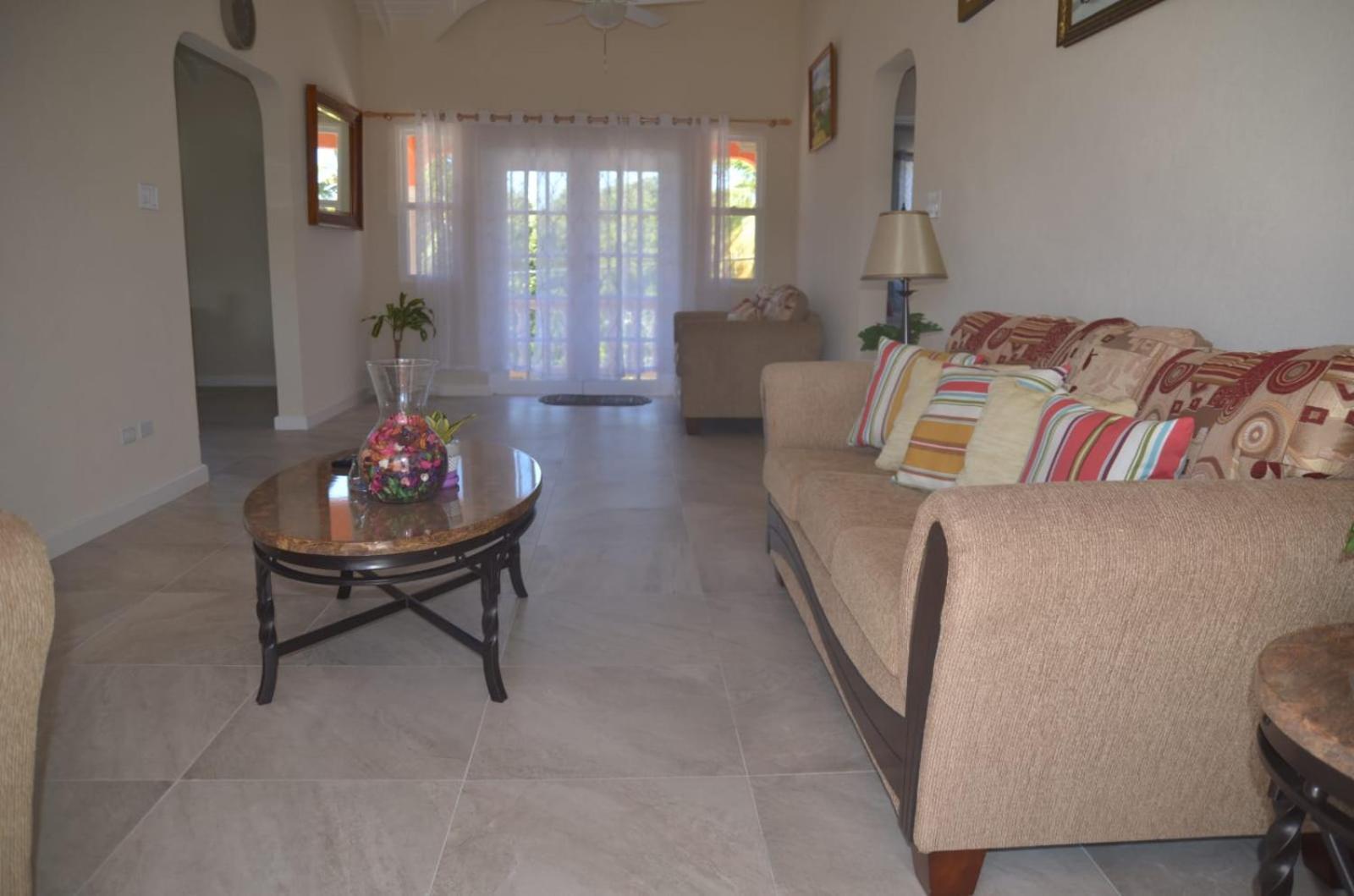 Ixoras Beach Apartments Saint Peter Pokoj fotografie